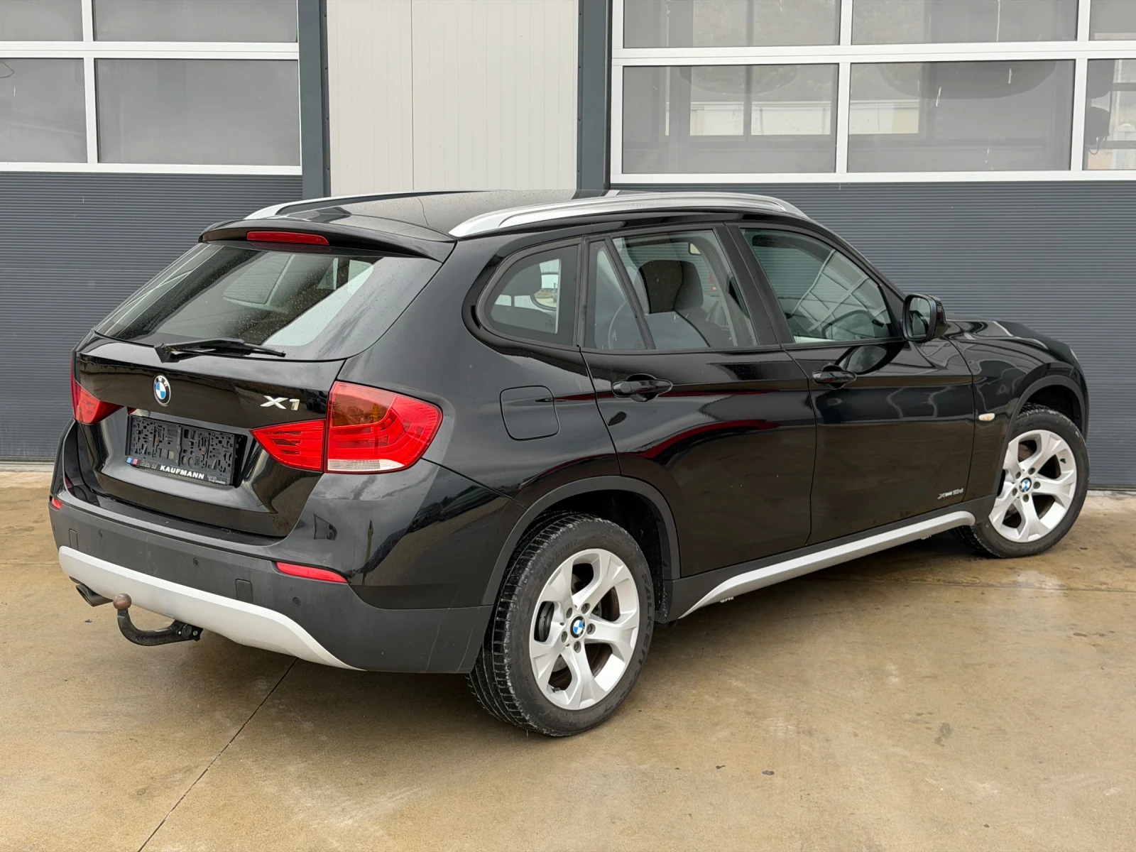 BMW X1 2.0/143кс Сервизни документи - изображение 6