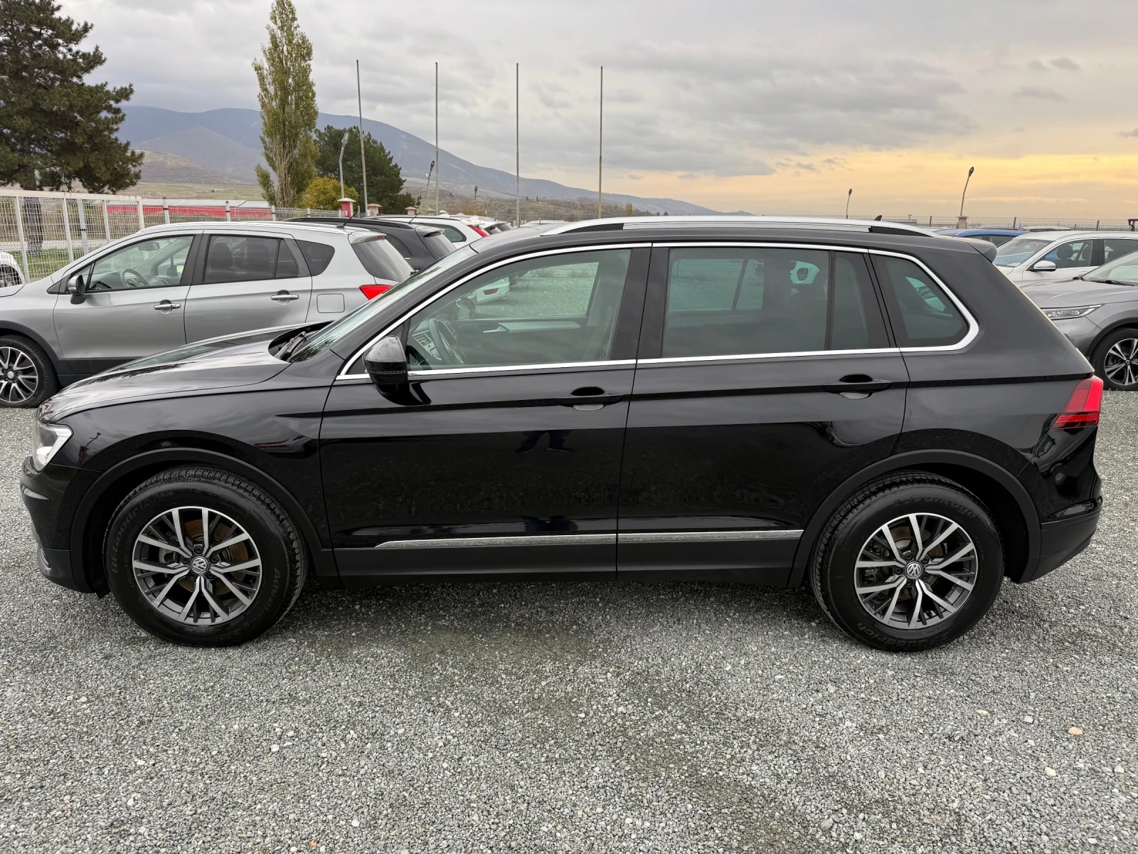VW Tiguan (KATO НОВА) - изображение 10
