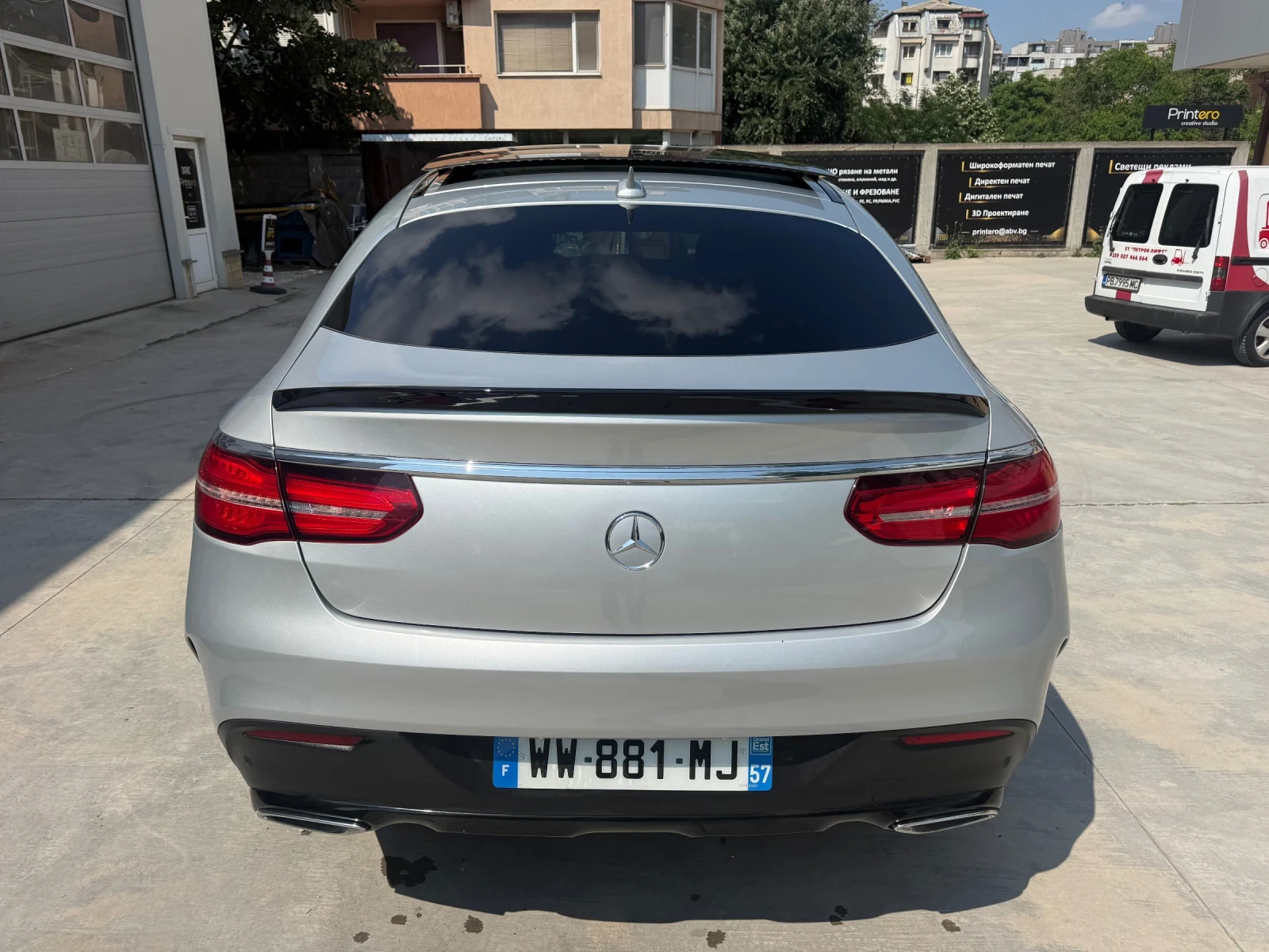 Mercedes-Benz GLE Coupe AMG/Harman Kardon/Панорама/360 камера, снимка 6 - Автомобили и джипове - 54488773