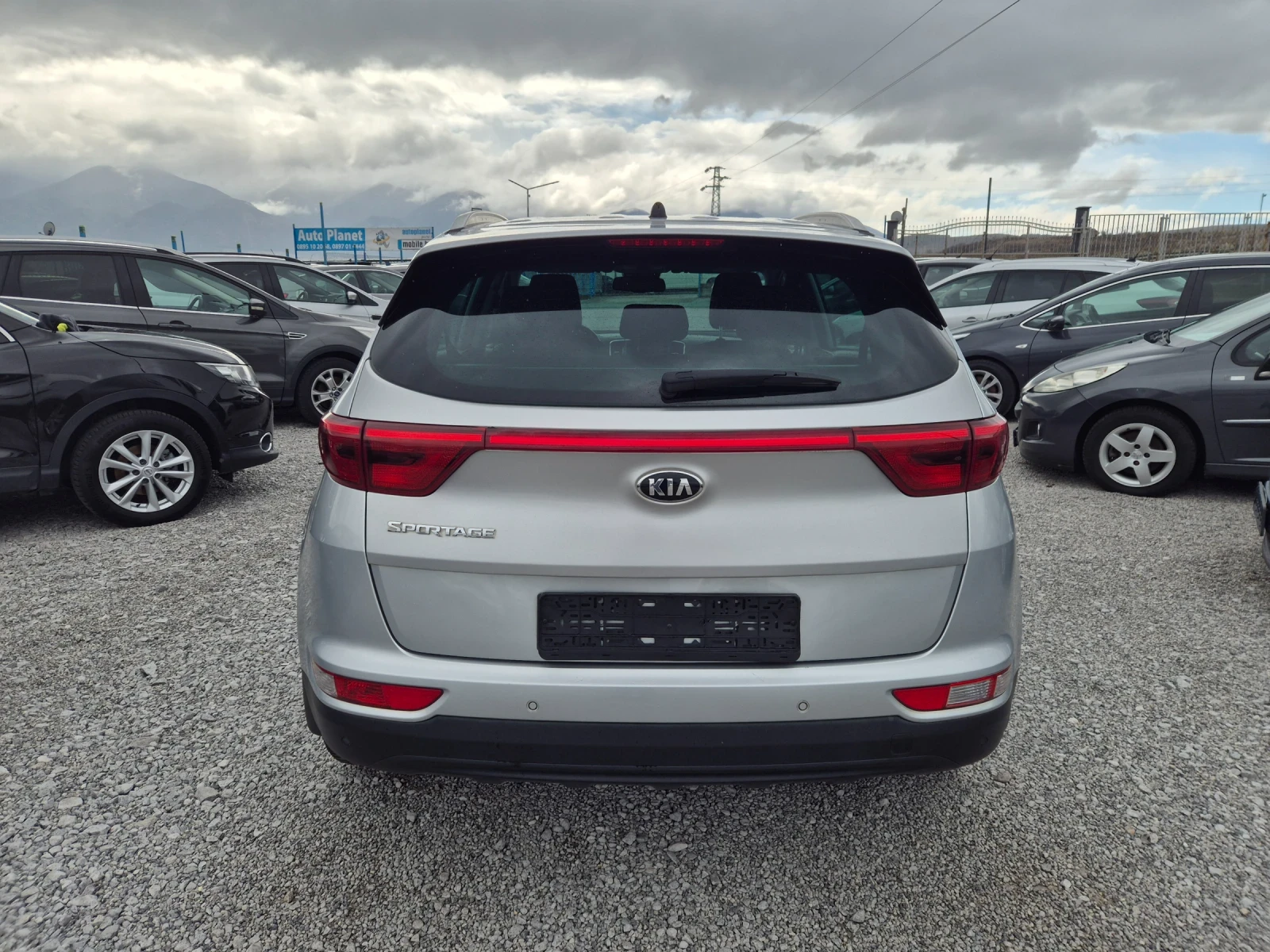 Kia Sportage 1.6, снимка 3 - Автомобили и джипове - 54095050