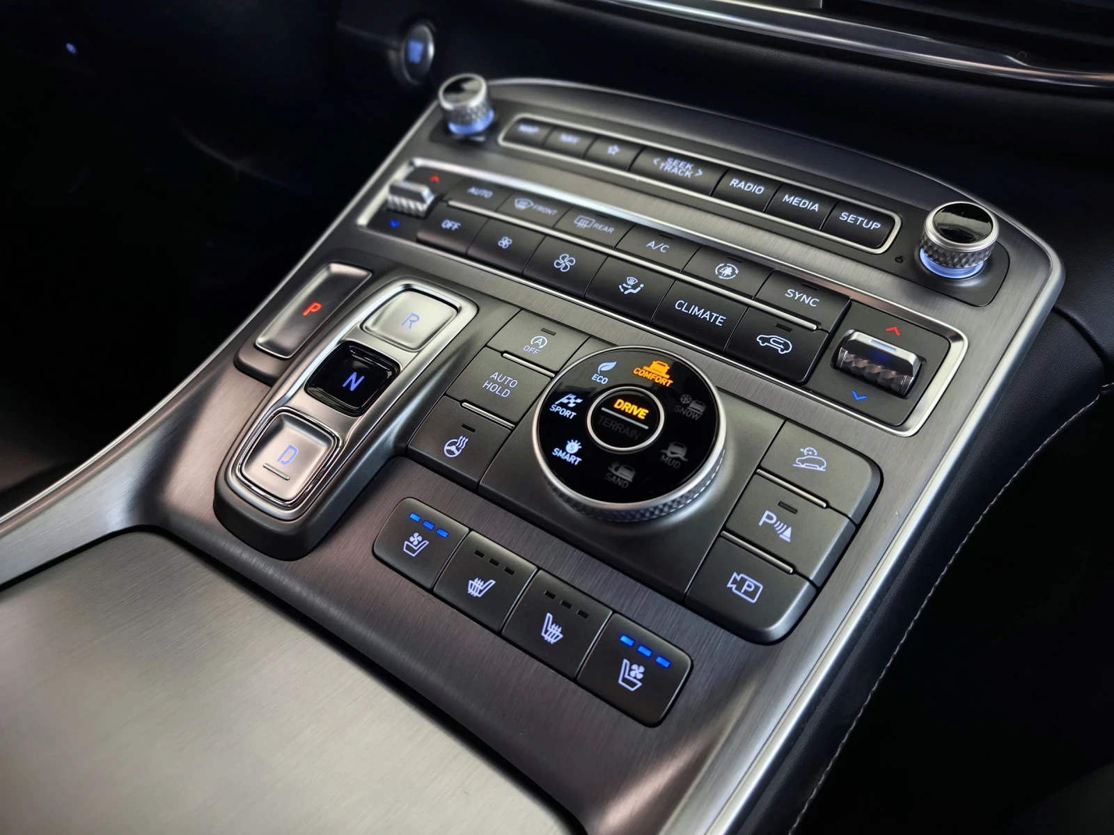 Hyundai Santa fe 2.2CRDi/FACELIFT//CALLIGRAPHY//4WD/8 СК/DISTRONIC/, снимка 10 - Автомобили и джипове - 54161308