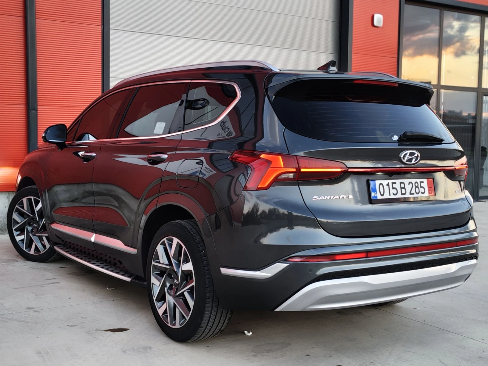 Hyundai Santa fe 2.2CRDi/FACELIFT//CALLIGRAPHY//4WD/8 СК/DISTRONIC/, снимка 3 - Автомобили и джипове - 54161308