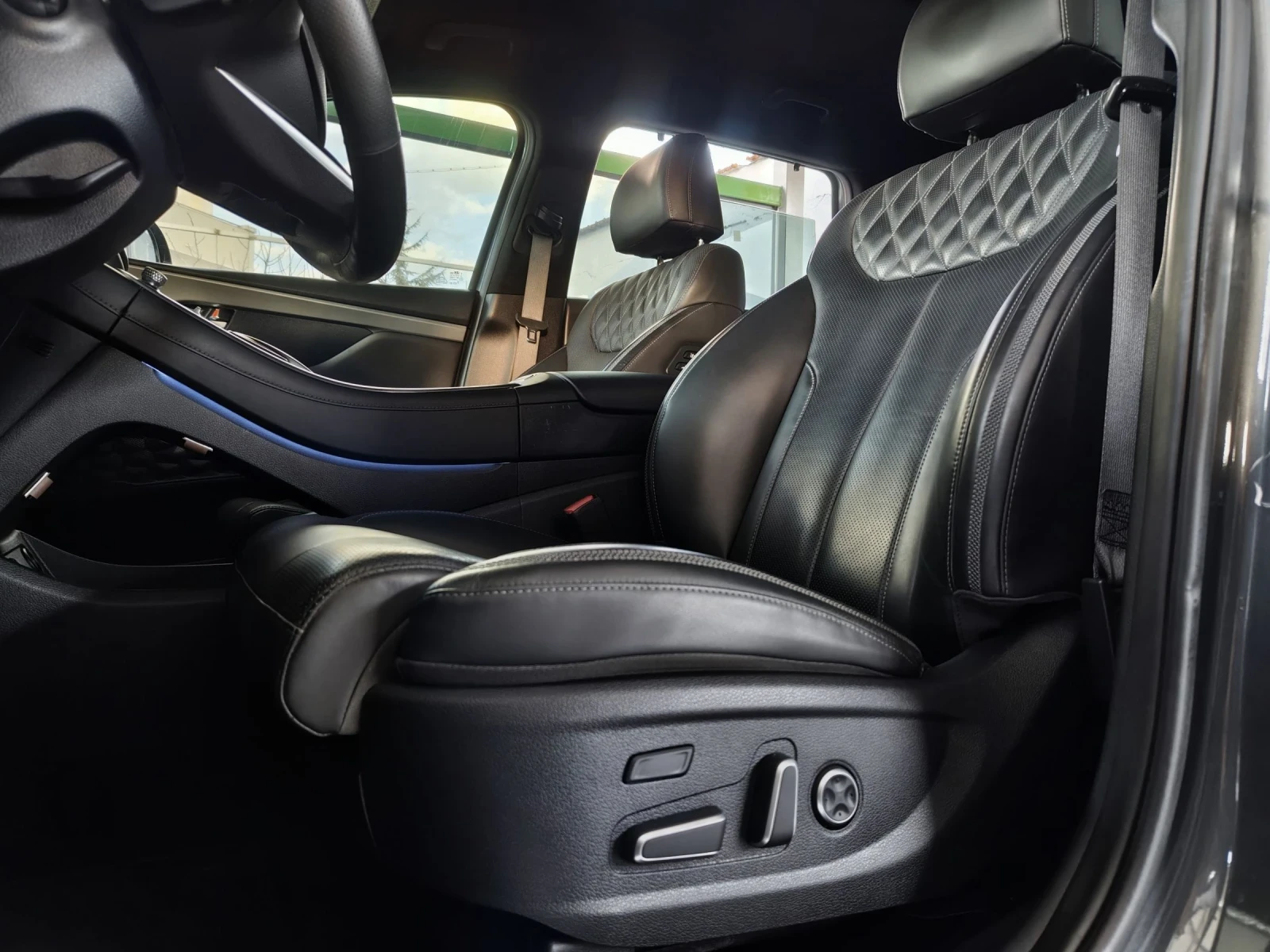 Hyundai Santa fe 2.2CRDi/FACELIFT//CALLIGRAPHY//4WD/8 СК/DISTRONIC/, снимка 15 - Автомобили и джипове - 54161308