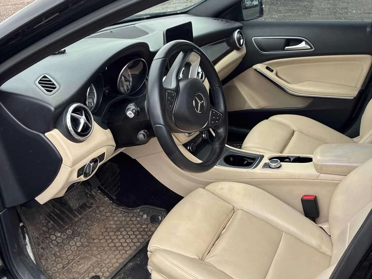 Mercedes-Benz GLA 250 | CARFAX | ПОДГРЕВ | CARFAX | , снимка 5 - Автомобили и джипове - 54545290