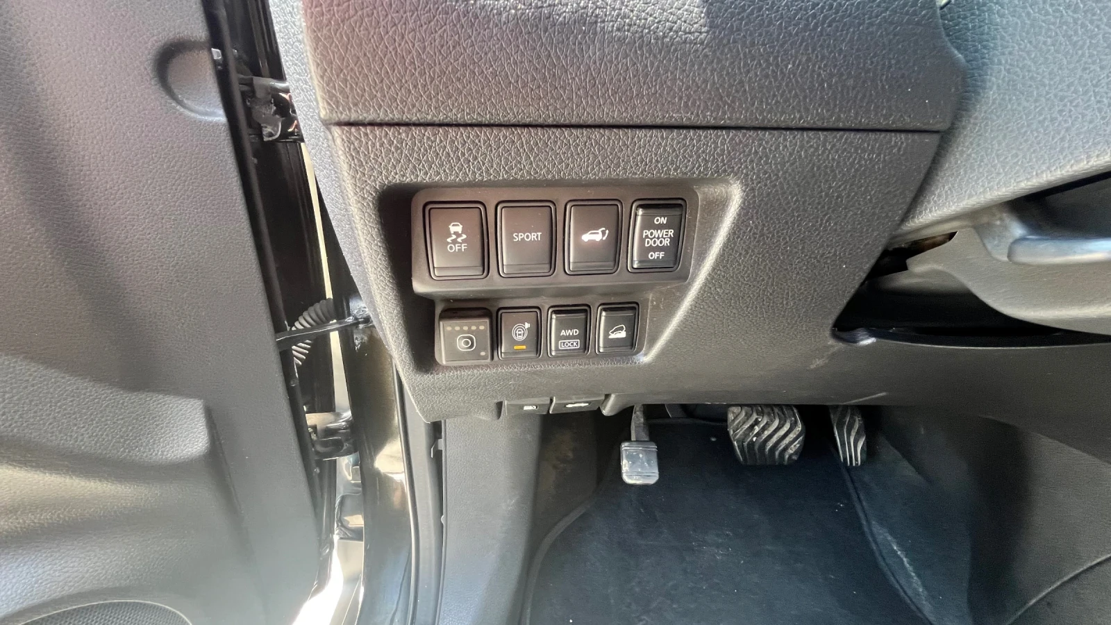 Nissan Rogue, снимка 5 - Автомобили и джипове - 54780135