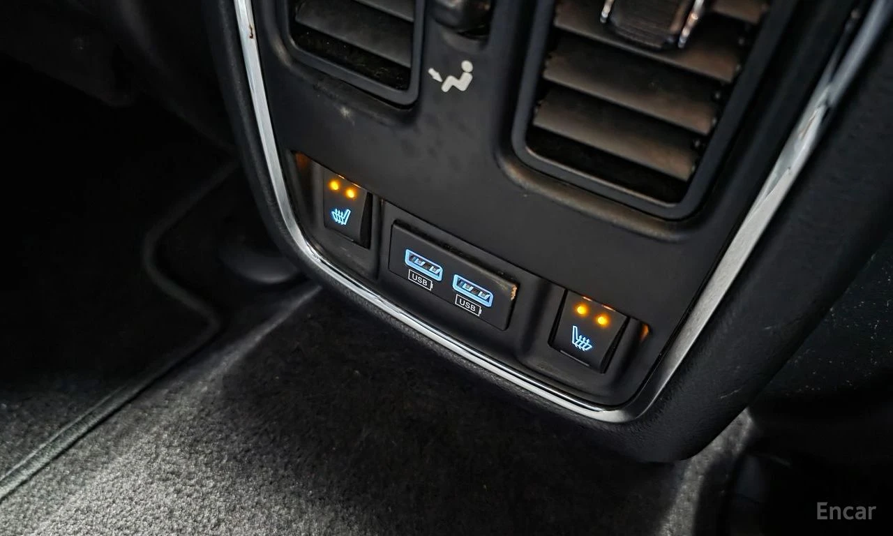 Jeep Grand cherokee 3.6* V6* 8ZF* ПОДГРЕВ* ОБДУХВАНЕ* МЪРТВА* ТОЧКА* К, снимка 15 - Автомобили и джипове - 55517793