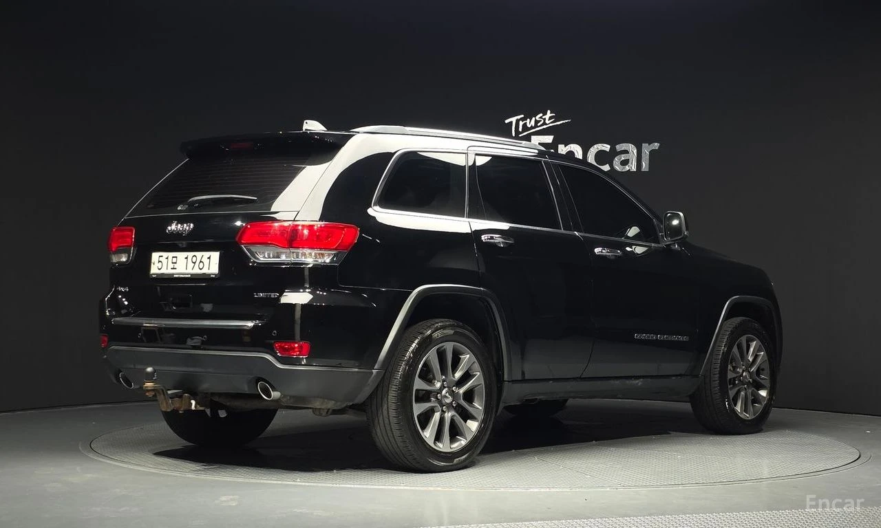 Jeep Grand cherokee 3.6* V6* 8ZF* ПОДГРЕВ* ОБДУХВАНЕ* МЪРТВА* ТОЧКА* К, снимка 2 - Автомобили и джипове - 55517793