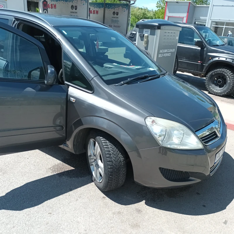 Opel Zafira, снимка 7 - Автомобили и джипове - 47326228