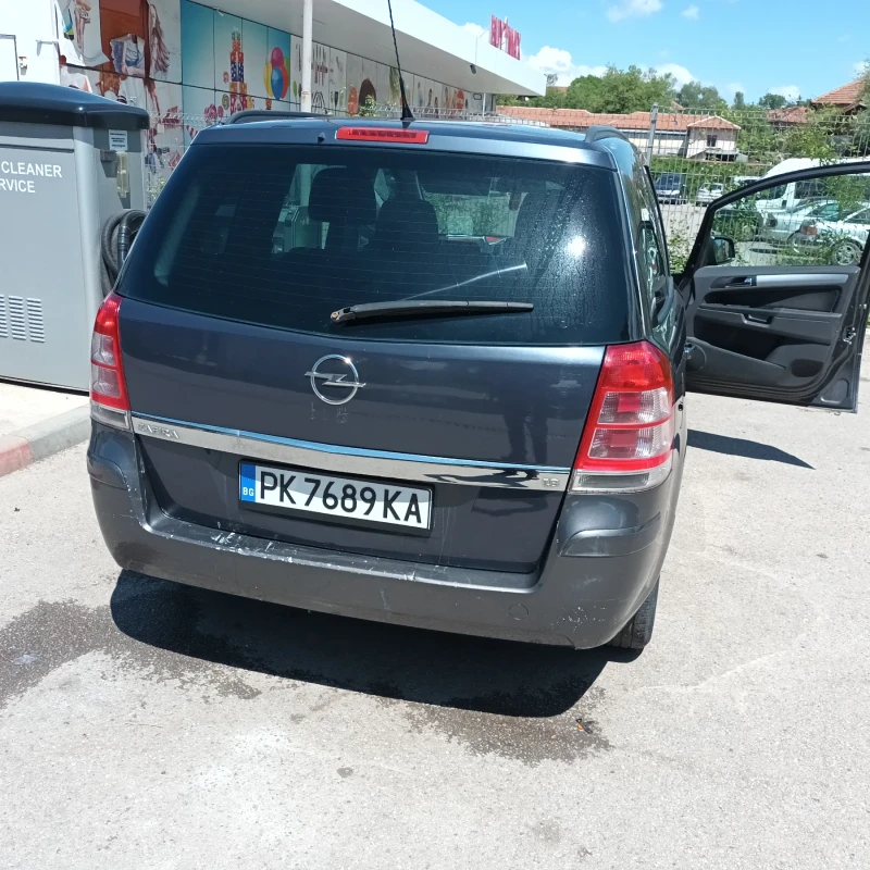 Opel Zafira, снимка 6 - Автомобили и джипове - 47326228