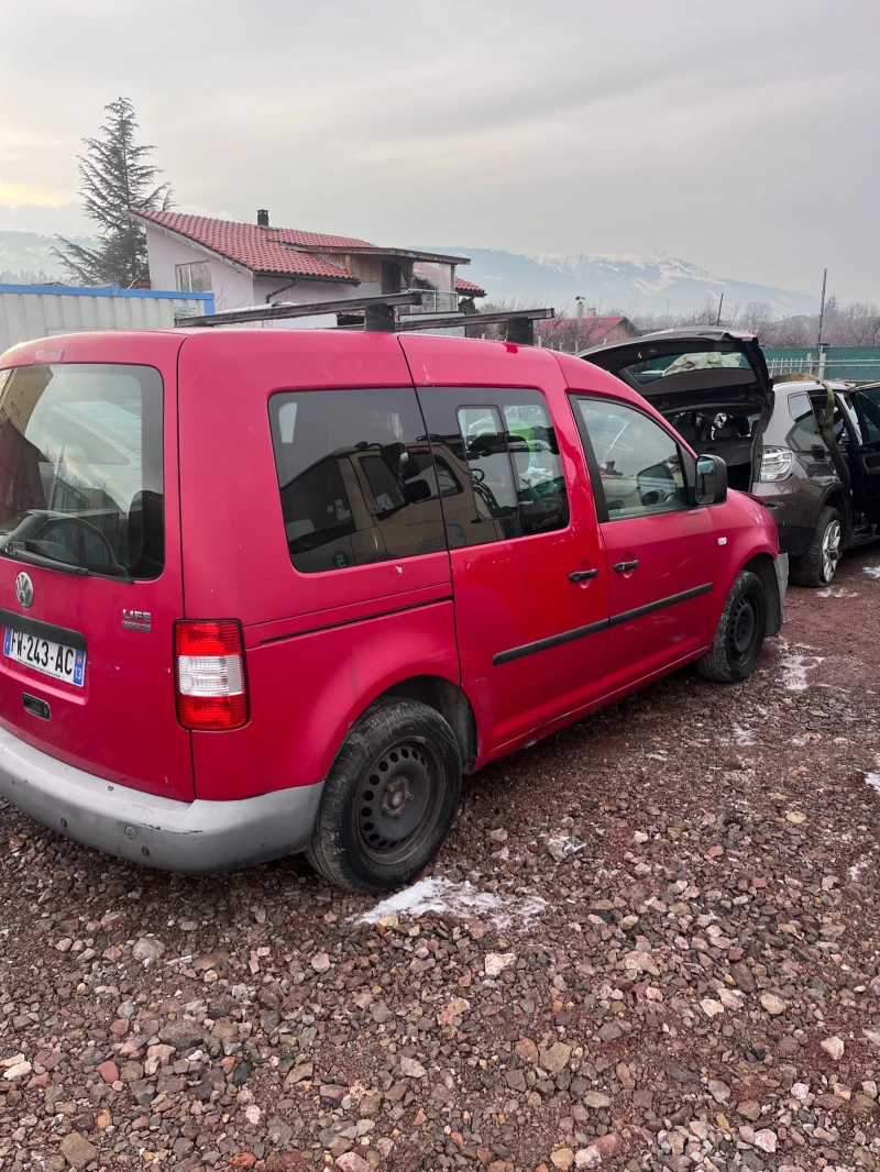 VW Caddy 2.0 ECOFUEL LIFE BSX, снимка 3 - Автомобили и джипове - 48621580