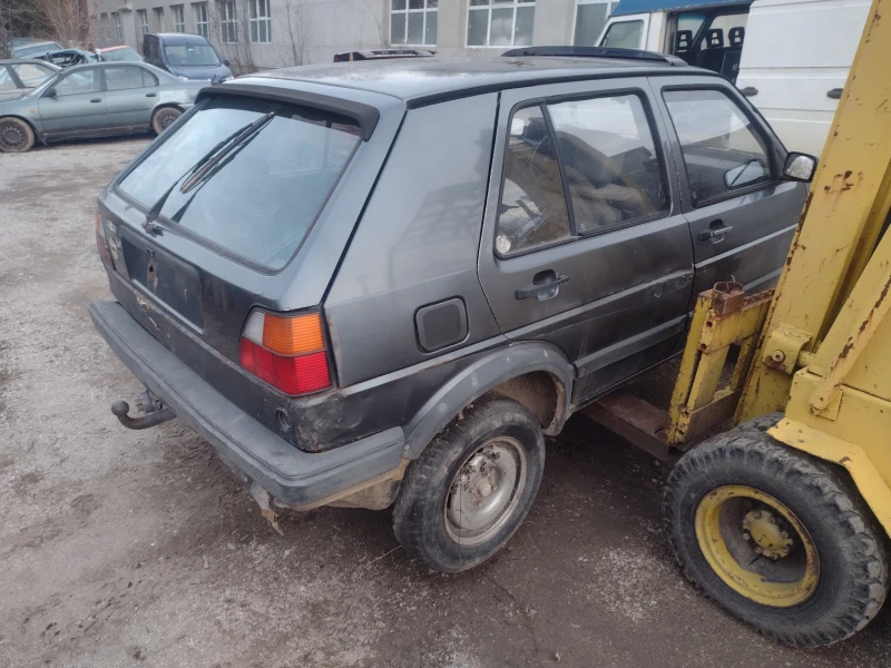 VW Golf, снимка 4 - Автомобили и джипове - 48991627