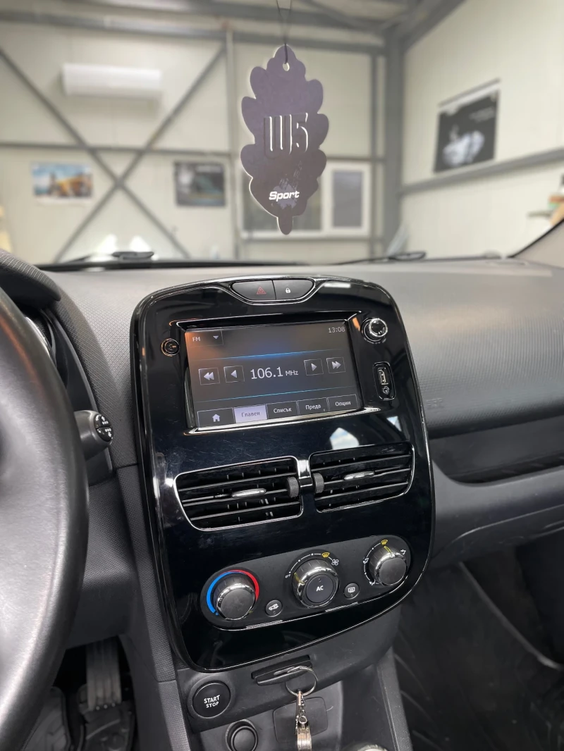 Renault Clio, снимка 6 - Автомобили и джипове - 52264413