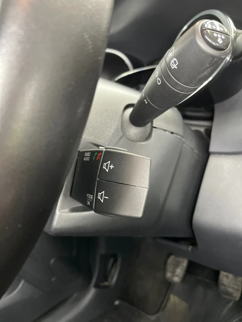 Renault Clio, снимка 8 - Автомобили и джипове - 52264413