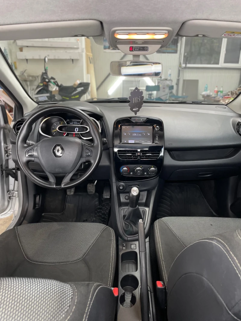 Renault Clio, снимка 5 - Автомобили и джипове - 52264413