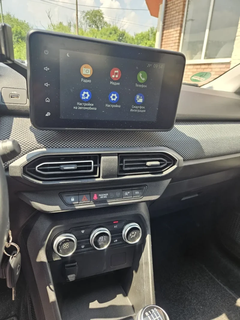 Dacia Sandero 1.0i LPG/ГАЗ, снимка 9 - Автомобили и джипове - 50630155