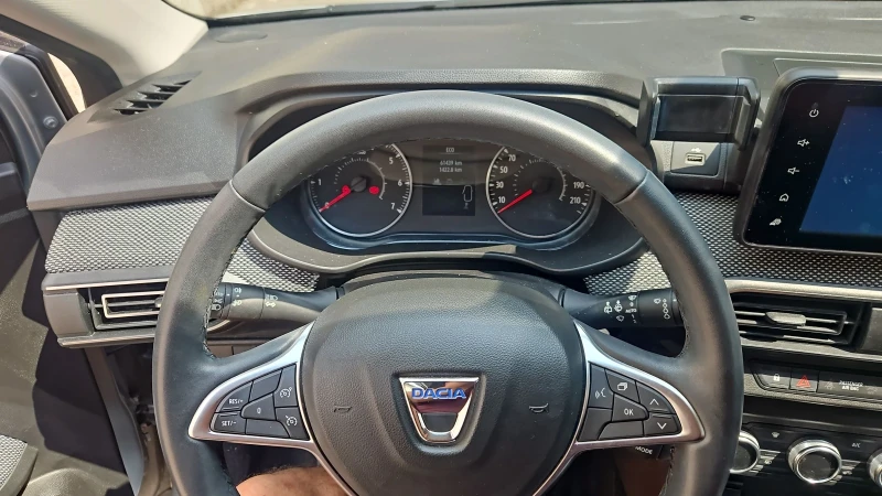 Dacia Sandero 1.0i LPG/ГАЗ, снимка 14 - Автомобили и джипове - 50630155
