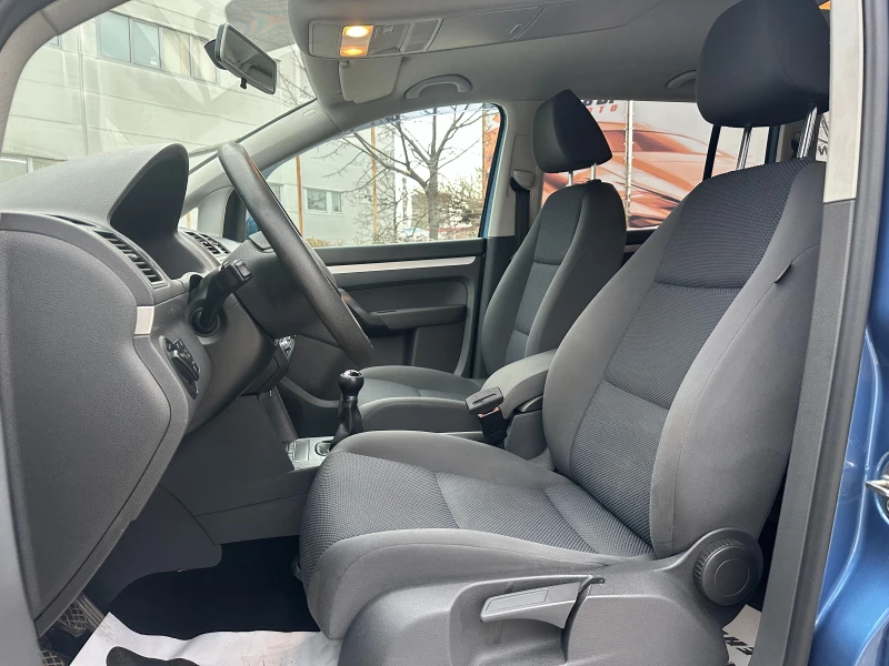 VW Touran 1.2i 105 к.с./ГАРАНЦИЯ 6 МЕСЕЦА, снимка 8 - Автомобили и джипове - 52669116