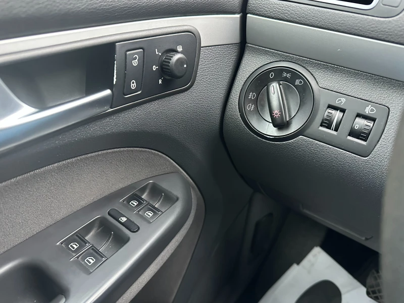 VW Touran 1.2i 105 к.с./ГАРАНЦИЯ 6 МЕСЕЦА, снимка 14 - Автомобили и джипове - 52669116