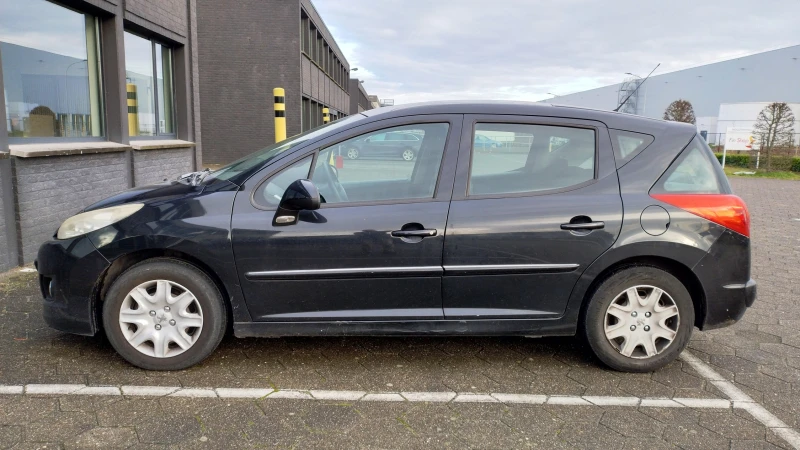 Peugeot 207 SW Panorama, снимка 4 - Автомобили и джипове - 52830319
