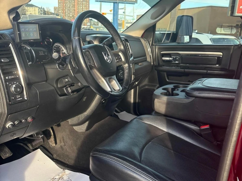 Dodge RAM 3500 * Laramie * CARFAX * БЕЗ ПЪРВОНАЧАЛНА ВНОСКА, снимка 5 - Автомобили и джипове - 53114616