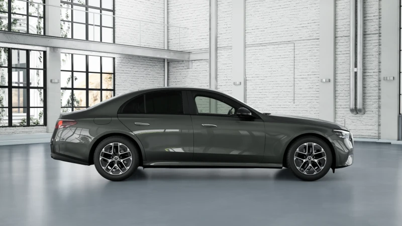 Mercedes-Benz E 220 d 4MATIC, снимка 3 - Автомобили и джипове - 53154355