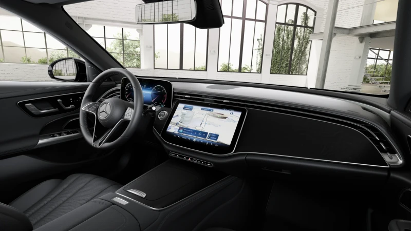 Mercedes-Benz E 220 d 4MATIC, снимка 11 - Автомобили и джипове - 53154355