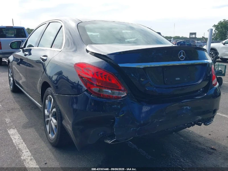 Mercedes-Benz C 300 2l 4Matic, снимка 3 - Автомобили и джипове - 53386736