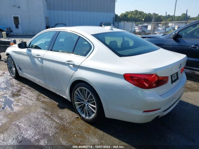 BMW 530 КАМЕРИ ОБДУХВАНЕ ДИСТРОНИК  , снимка 3 - Автомобили и джипове - 47693113