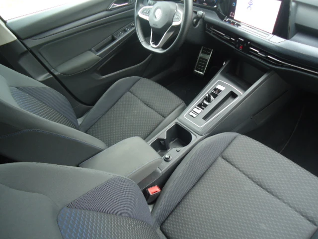 VW Golf 2.0 TDI DSG UNITED, снимка 7 - Автомобили и джипове - 47784851