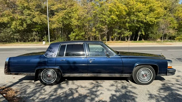 Cadillac Brougham, снимка 3 - Автомобили и джипове - 54180658