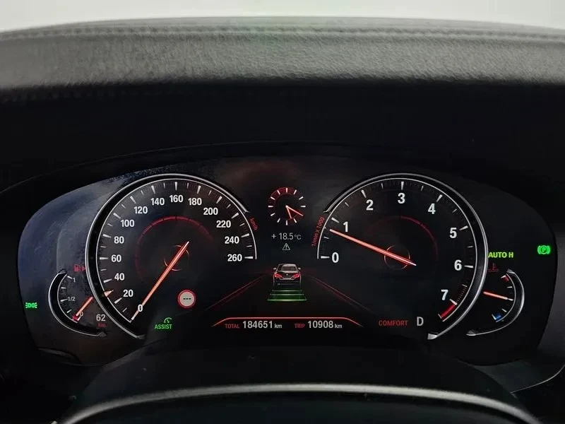 BMW 530 | АВТОФИНАНСИРАНЕ | ФИКСИРАНА ЦЕНА ДО БЪЛГАРИЯ, снимка 10 - Автомобили и джипове - 55153299