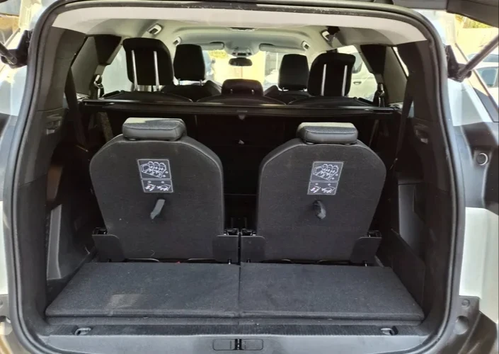 Peugeot 5008 Алюр, снимка 9 - Автомобили и джипове - 55330231