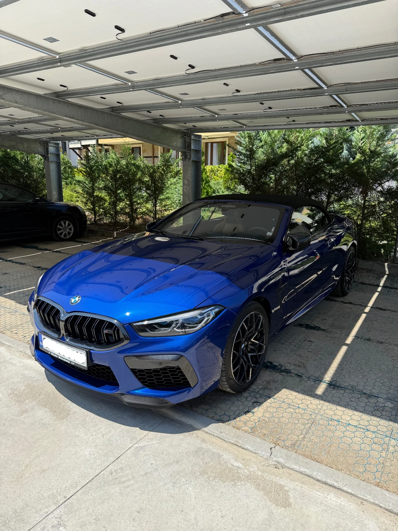 BMW M8 Competition Cabrio - 88 000 km в гаранция до 05.27, снимка 1