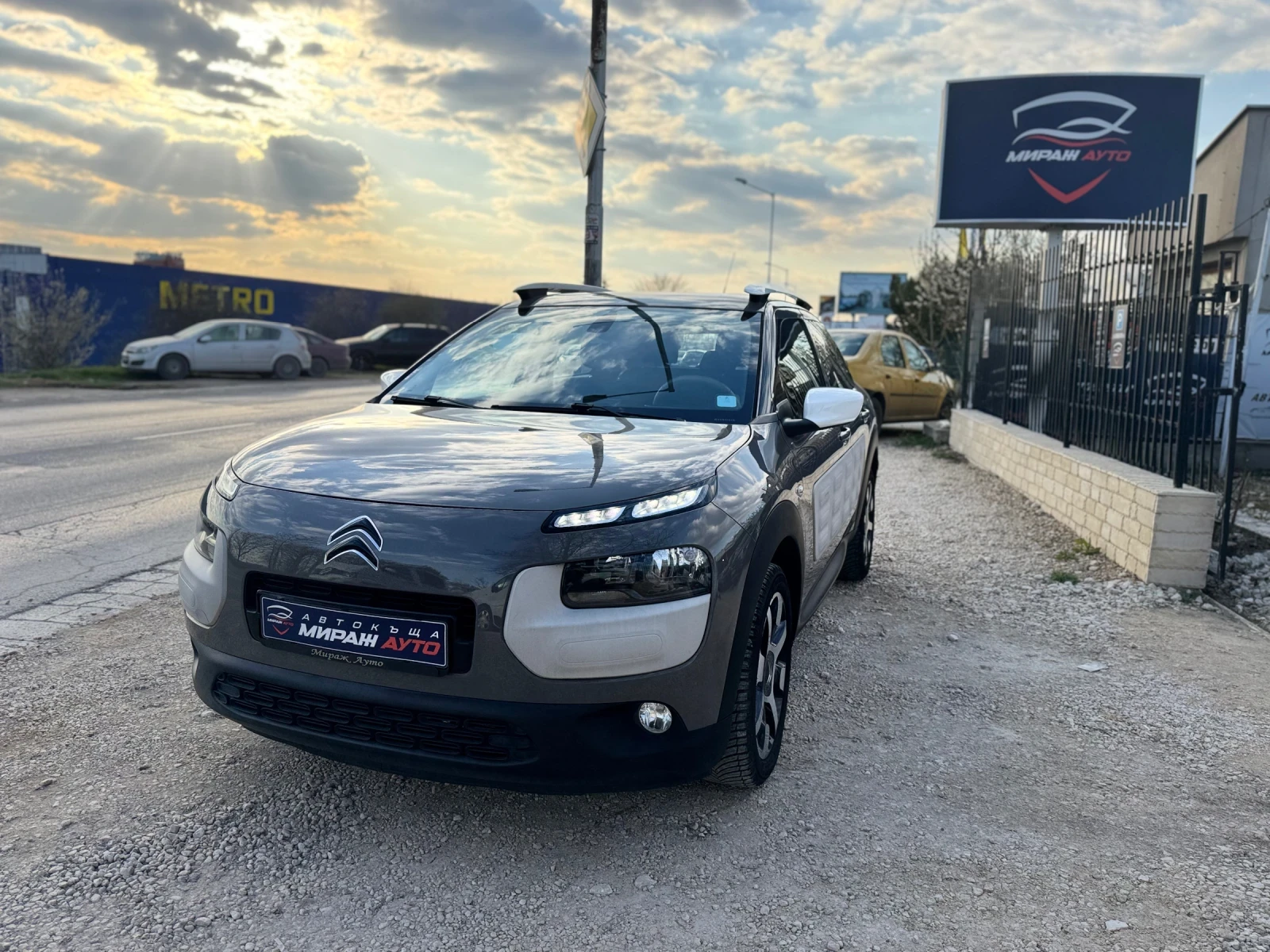 Citroen C4 Cactus CACTUS* Pure Tech* Shine* Напълно обслужен!!! | Mobile.bg — изображение 1
