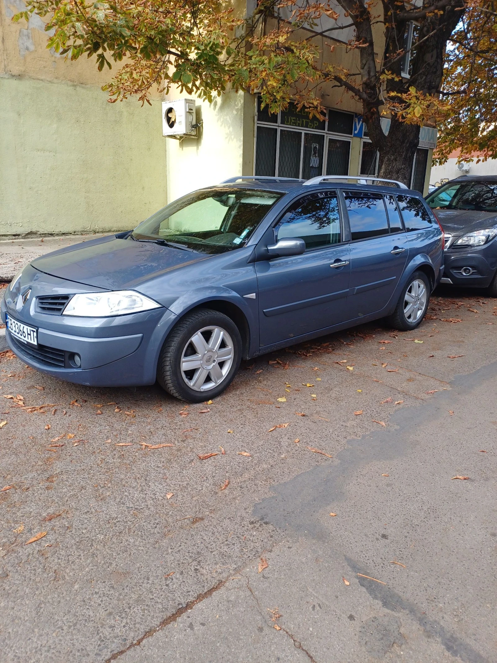 Renault Megane 1.5 - изображение 5