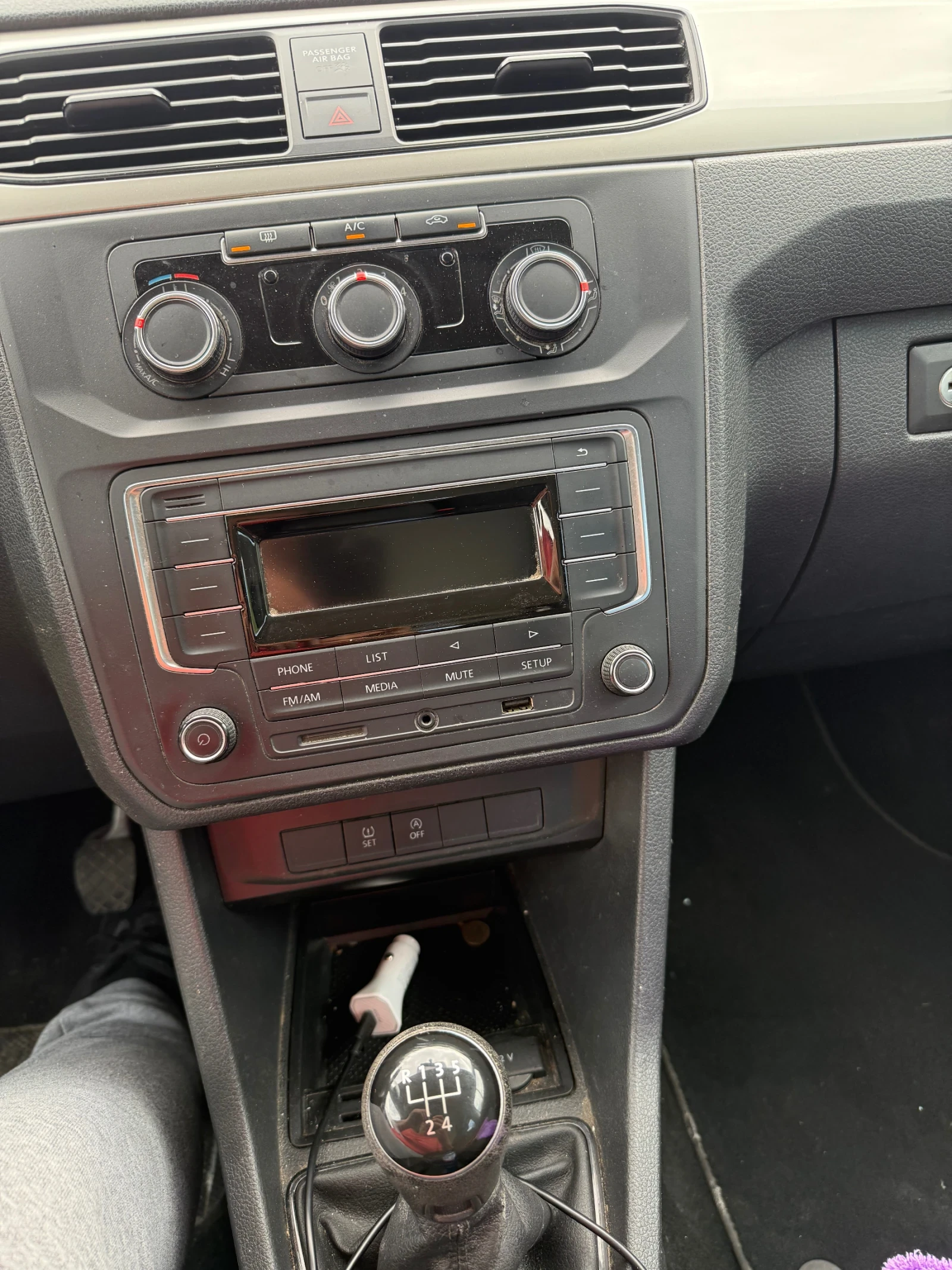 VW Caddy 2.0 - изображение 8