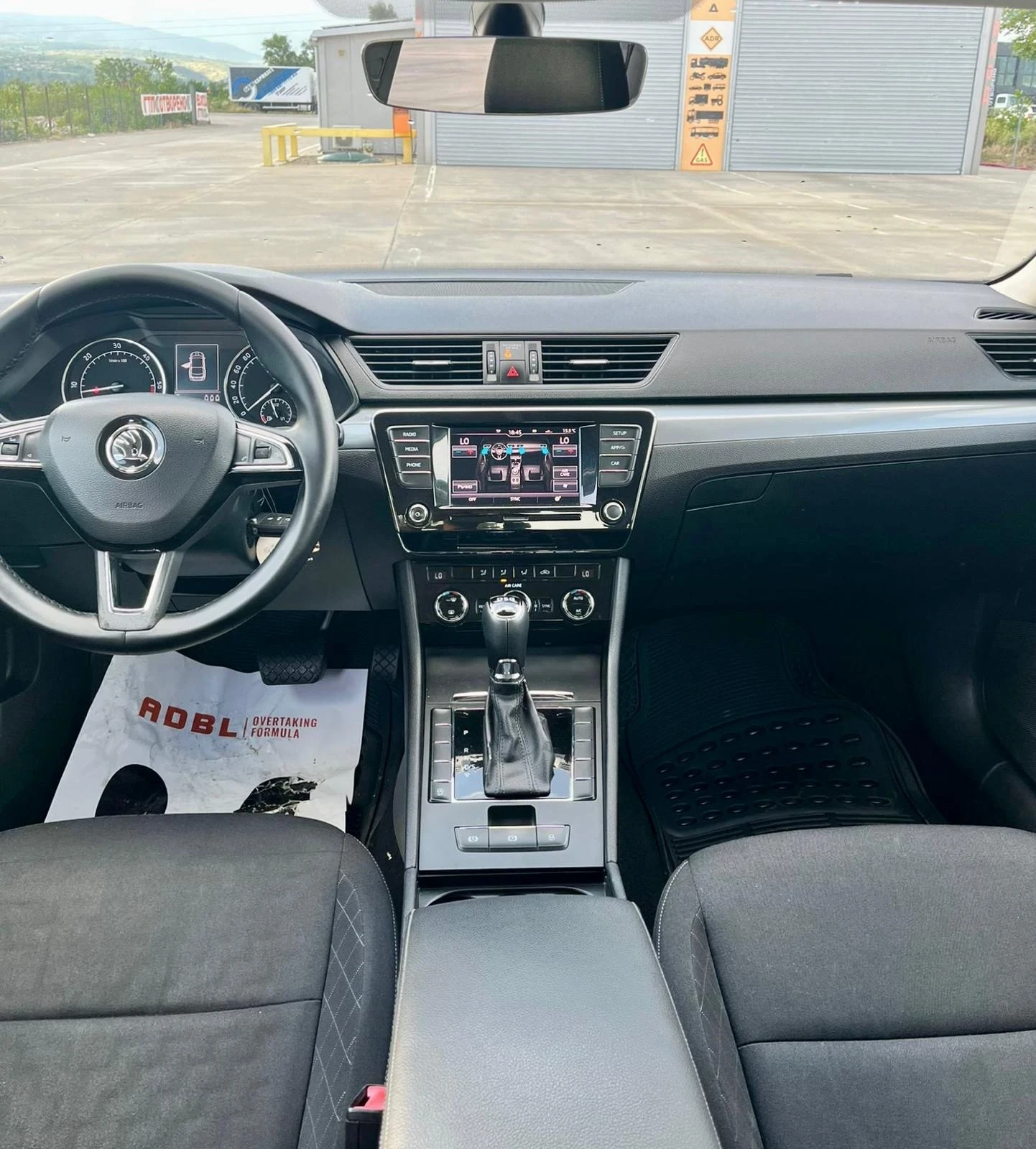 Skoda Superb  - изображение 8