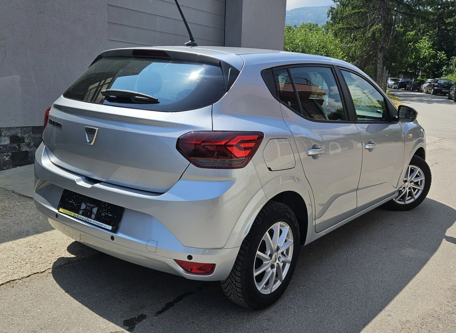 Dacia Sandero 1.0i LPG/ГАЗ - изображение 3
