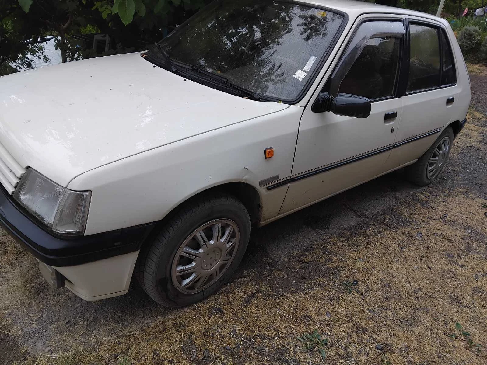 Peugeot 205 1.4 - изображение 2