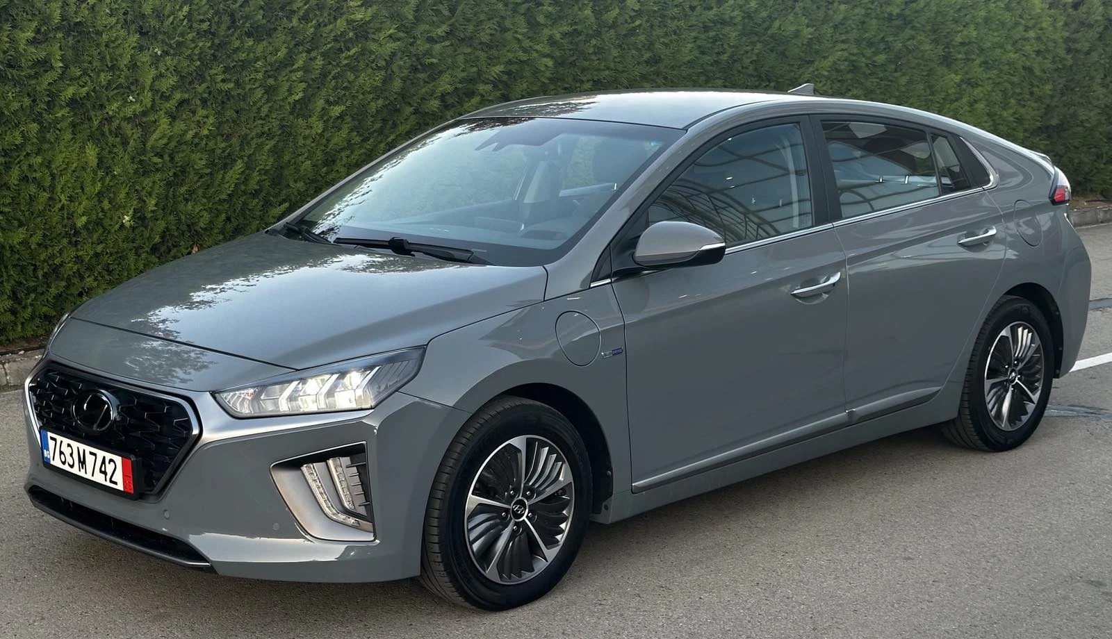 Hyundai Ioniq 1.6 Gdi Plug-In Hybrid Premium | Mobile.bg   1