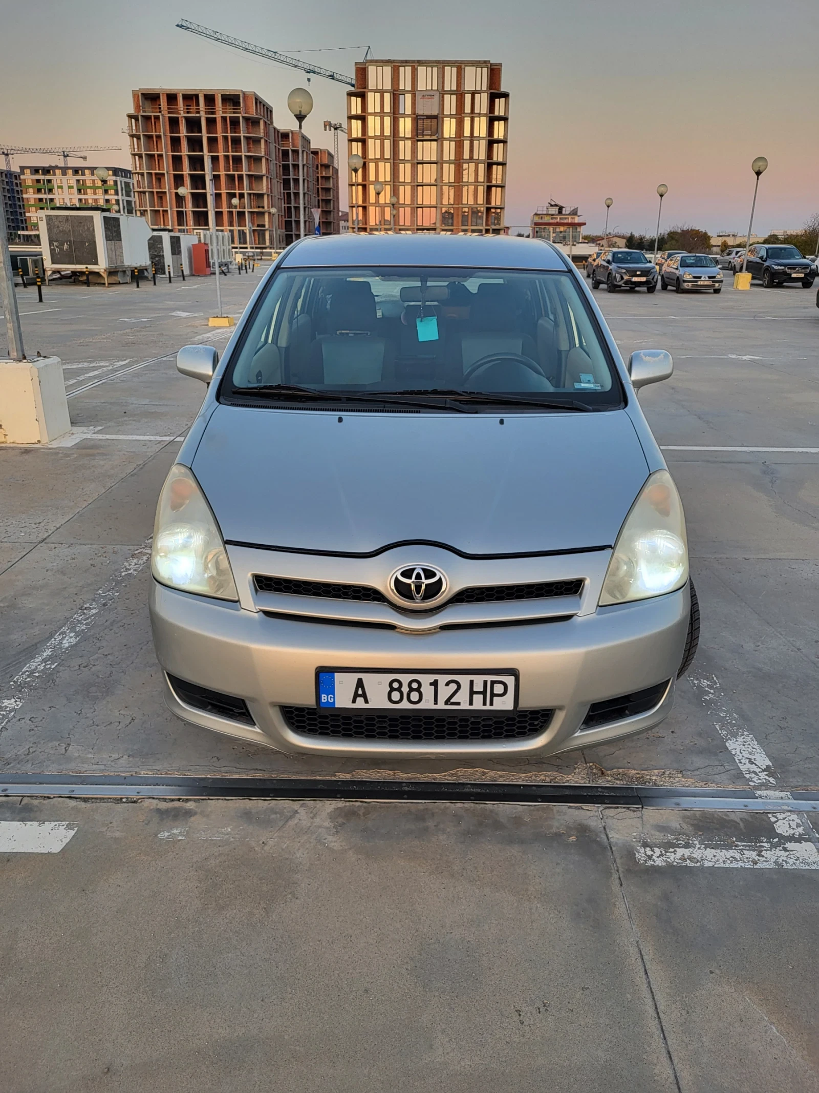 Toyota Corolla verso 2.0 D4D 116 k.c - изображение 4