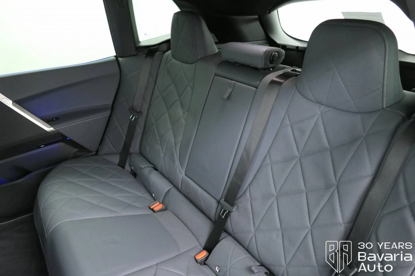 BMW iX 50 xDrive Sport - изображение 8