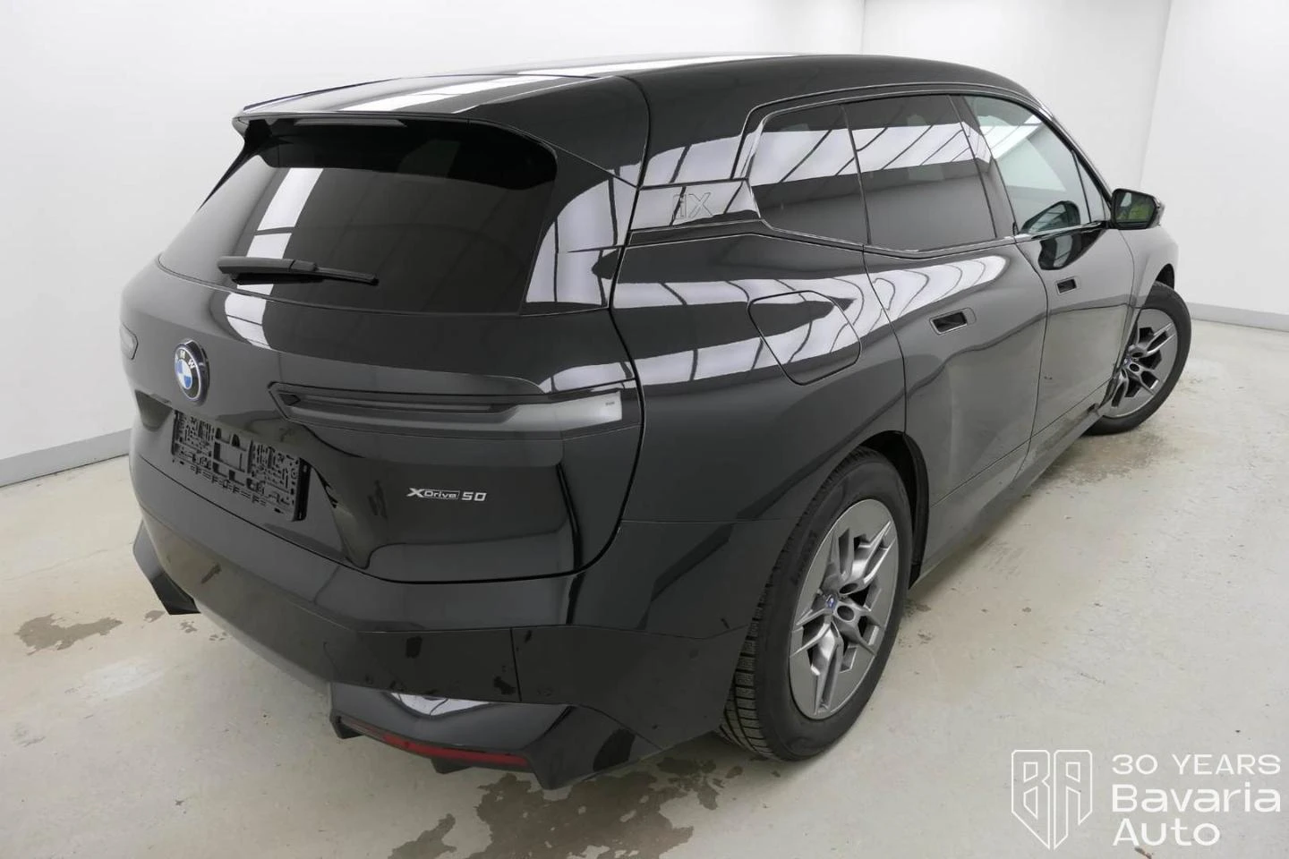 BMW iX 50 xDrive Sport - изображение 3