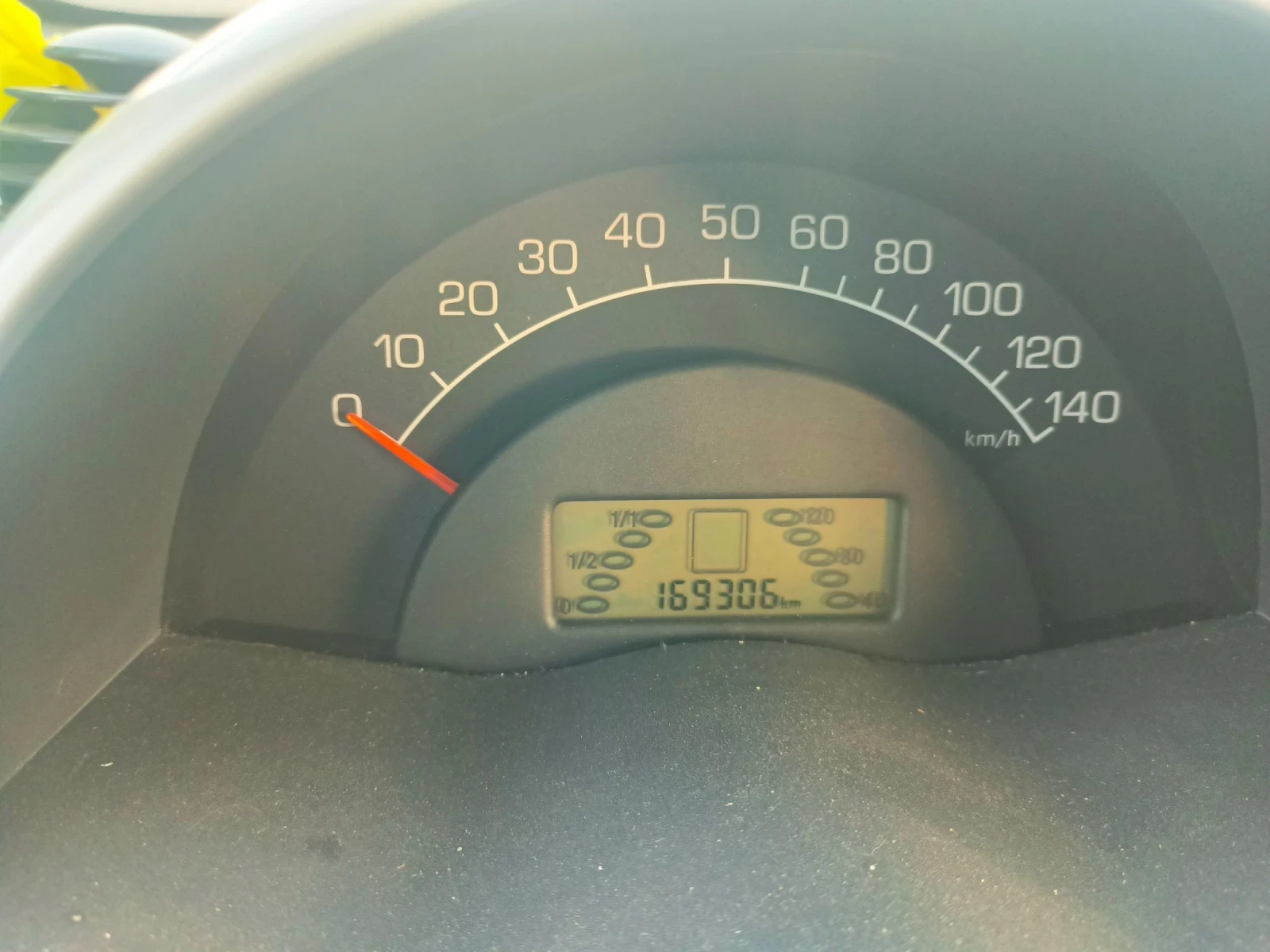 Smart Fortwo Smart 450, снимка 5 - Автомобили и джипове - 53755603