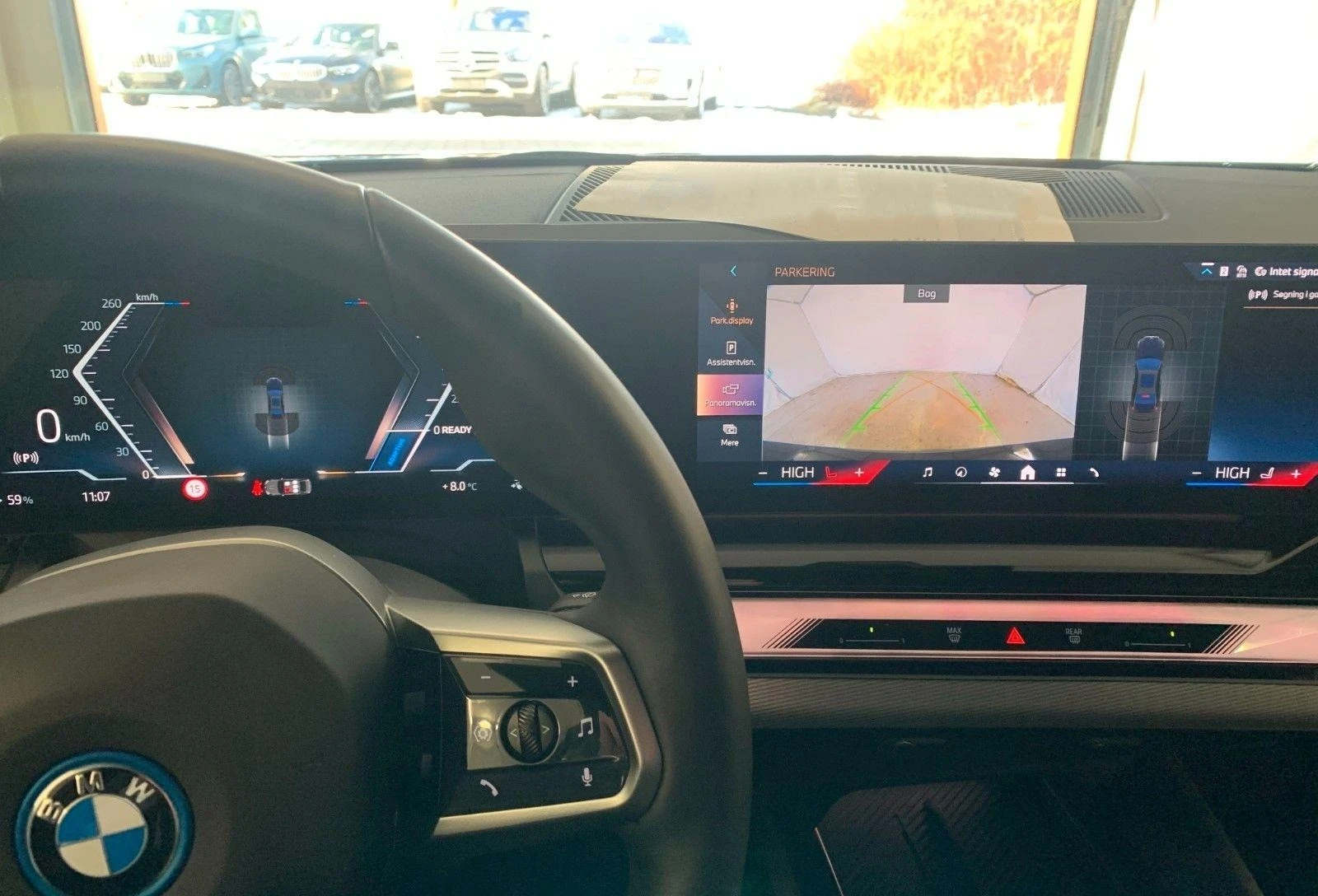 BMW i5 eDrive40/M-SPORT/LED/CAMERA/SHADOW/, снимка 8 - Автомобили и джипове - 53765706