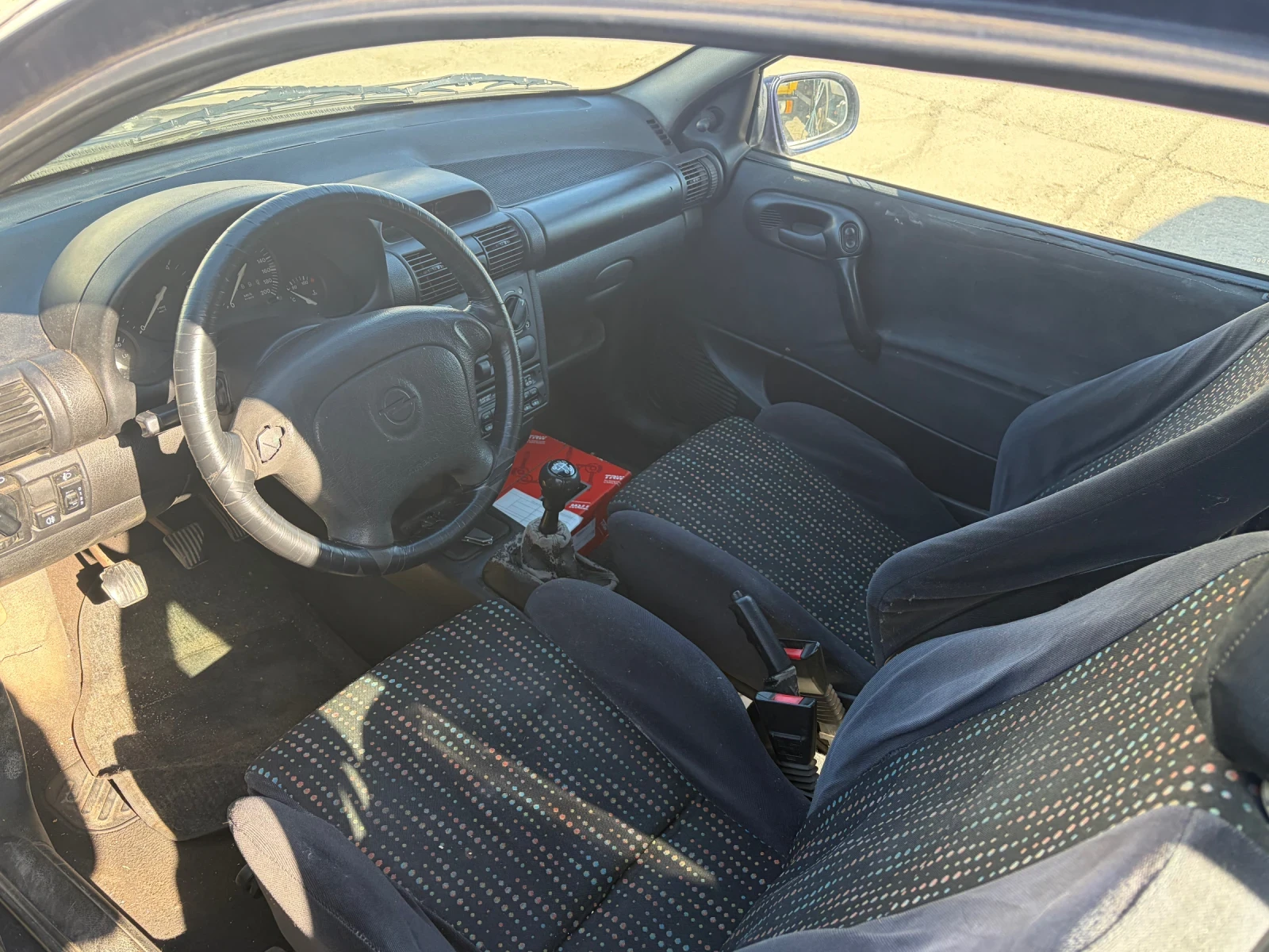 Opel Corsa 1.5td, снимка 7 - Автомобили и джипове - 53796233