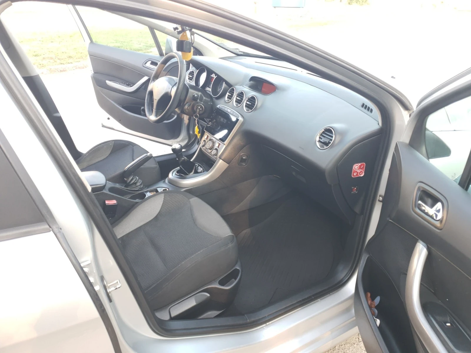 Peugeot 308, снимка 3 - Автомобили и джипове - 54028254