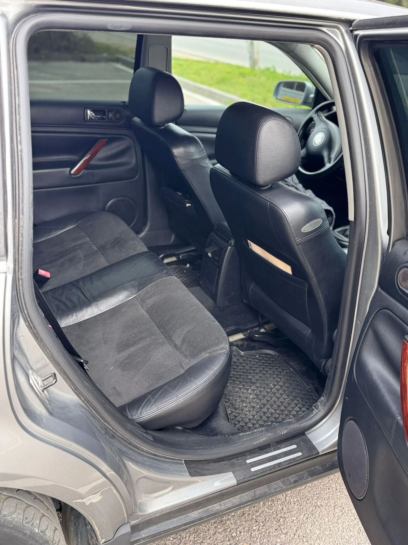 VW Passat 1.9TDI, снимка 9 - Автомобили и джипове - 54272336