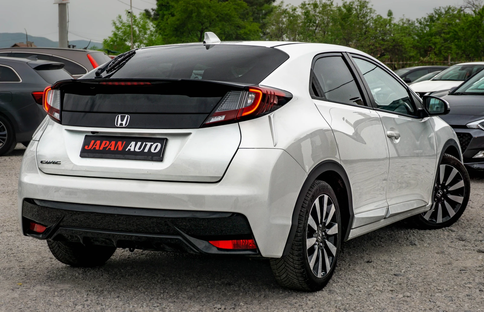 Honda Civic 1.6D Facelift | ТОП!!! С ГАРАНЦИЯ!, снимка 4 - Автомобили и джипове - 54473679