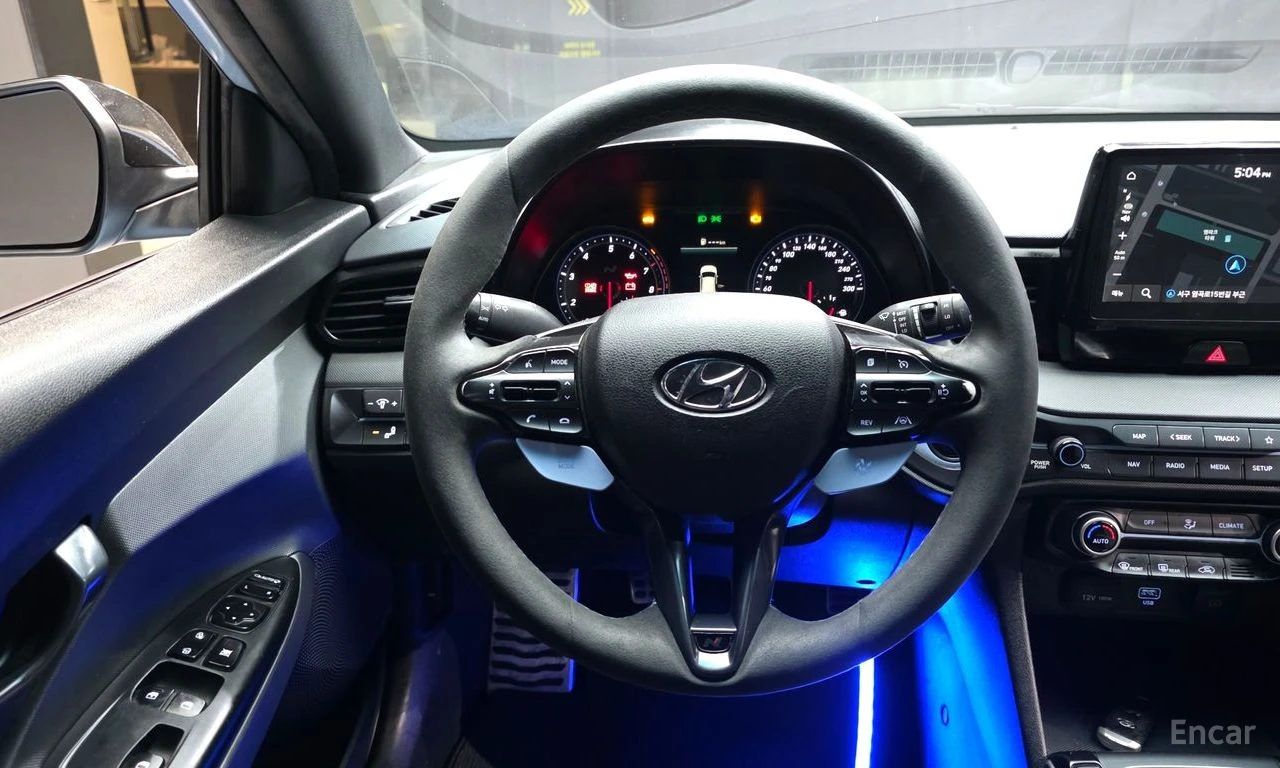 Hyundai Veloster  N* РЪЧНА* КУТИЯ* ОБДУХВАНЕ* LANE* ASSIST* КАМЕРА* , снимка 8 - Автомобили и джипове - 54576339